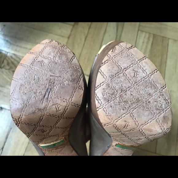 EUC L.A.M.B. women’s size 7M nude platform heels - Picture 6 of 7